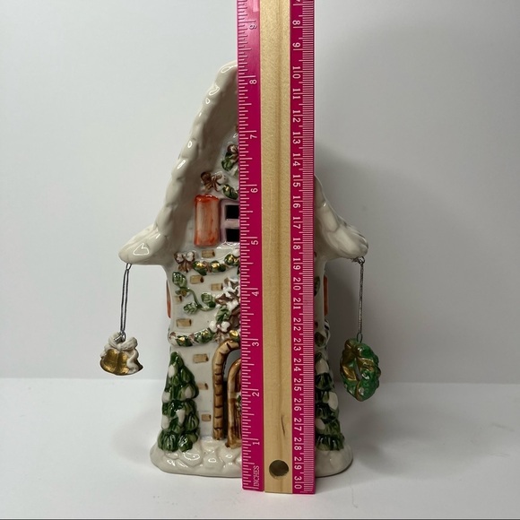 Porcelain Luminary‎ Holiday House - Picture 14 of 16